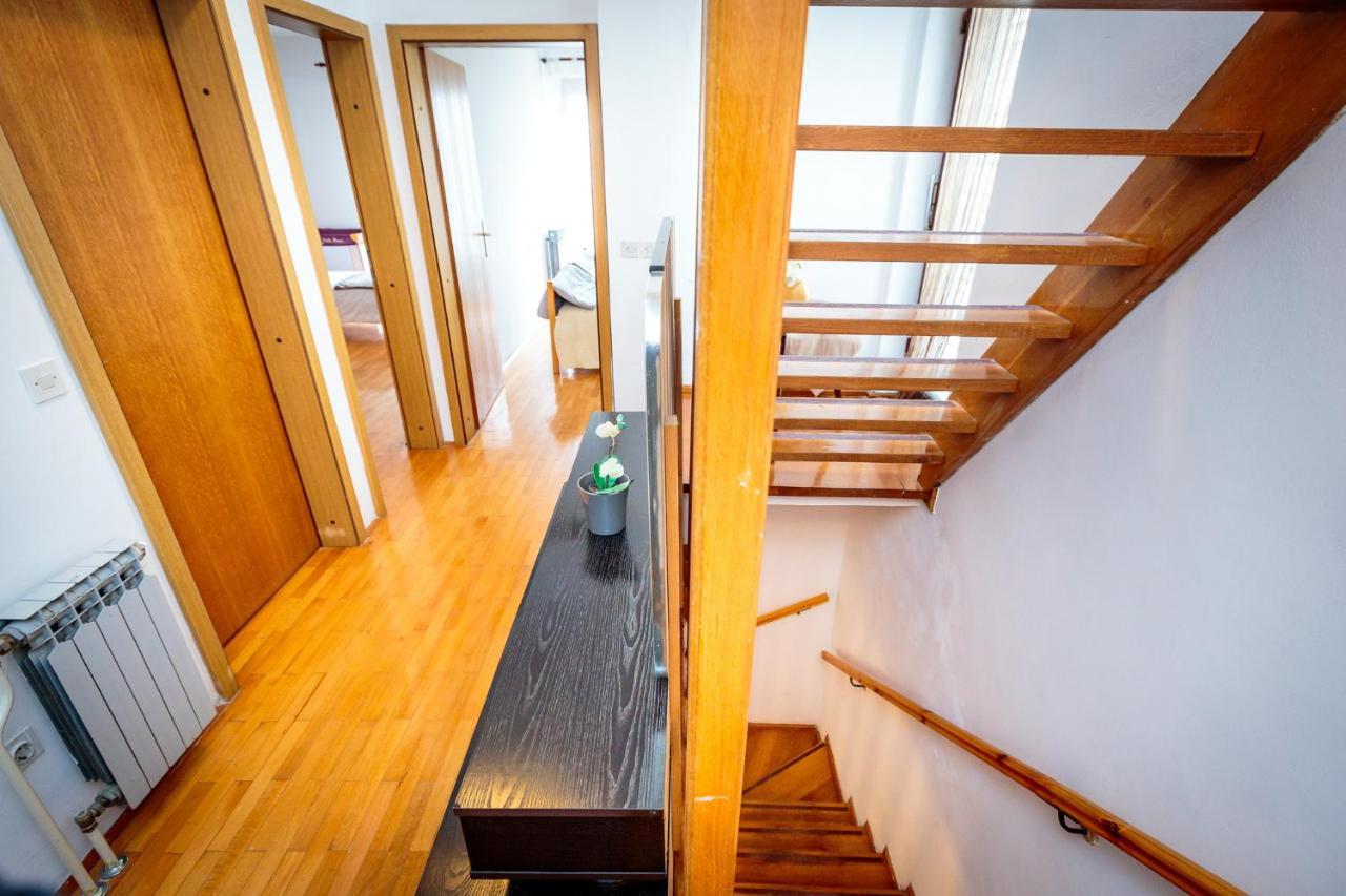 Holiday House Casa Maria Rovinj Bagian luar foto