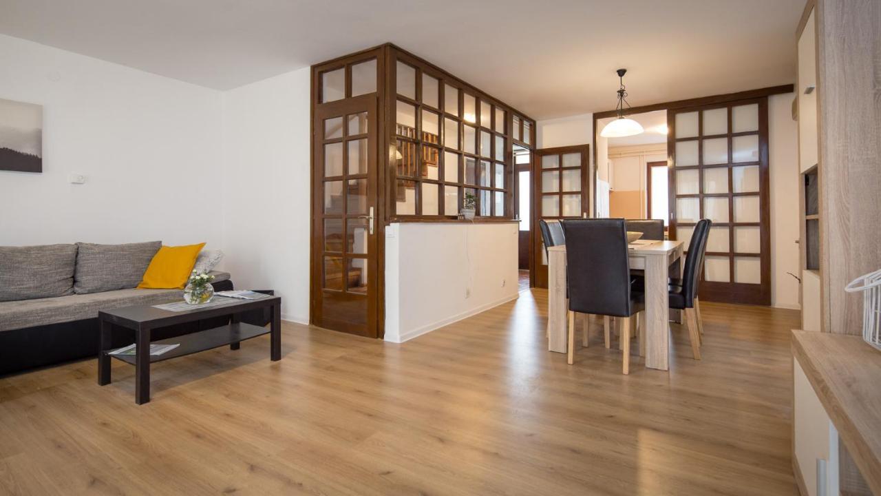 Holiday House Casa Maria Rovinj Bagian luar foto